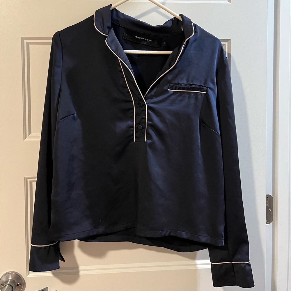 CODEMODE satin navy blue top